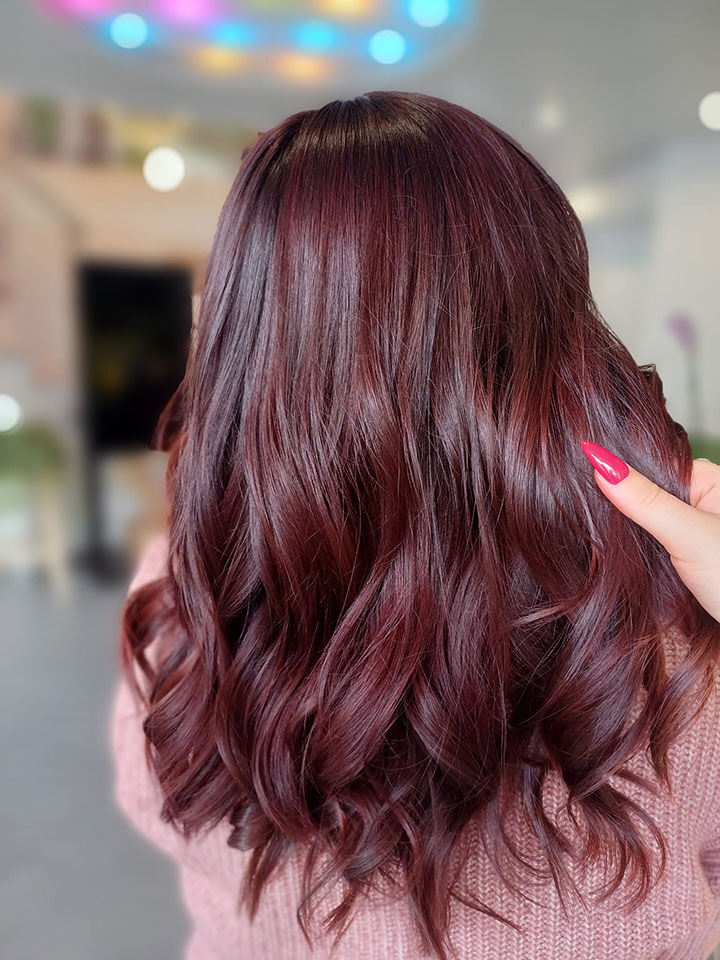 Apr&egrave;s &mdash; Rouge profond